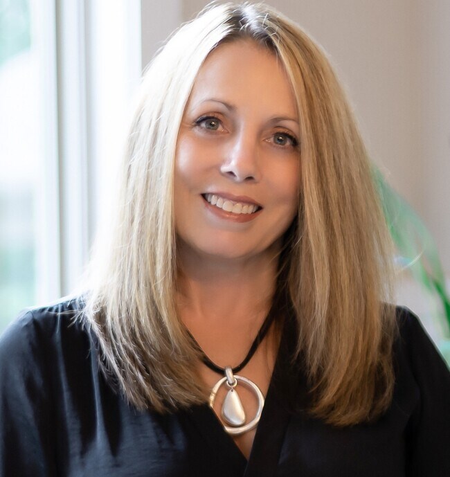 Suzette Gray