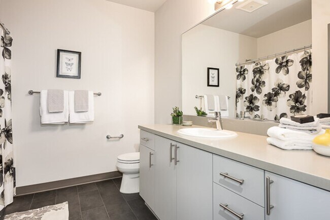 The Fifteen - Modern Living Meets Capitol Hill Vibes at The Fifteen, Seattle, WA 98112 - photo 3