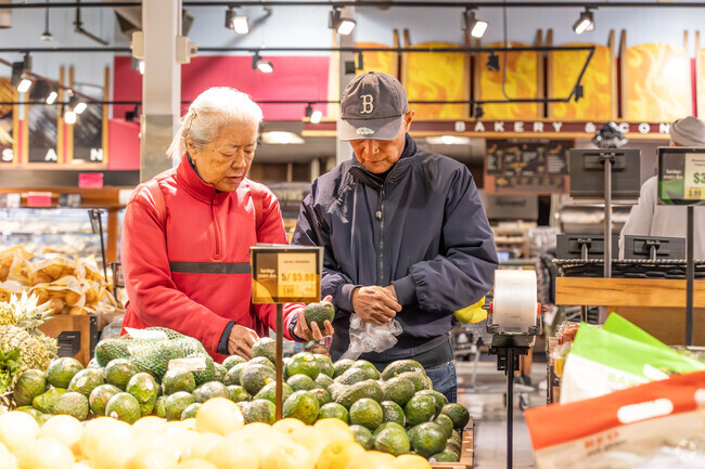 Many supermarkets in the Syosset area have specialty foods.