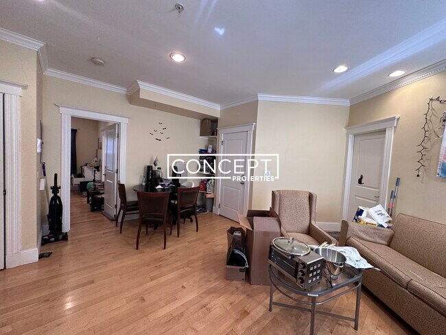 154 Magazine St unit 23, Cambridge, MA 02139 - photo 2