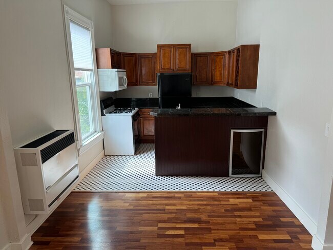 927 Stewart St unit 3, Santa Rosa, CA 95404 - photo 3