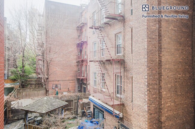 88 E End Ave unit FL3-ID1747, New York, NY 10028 - photo 3