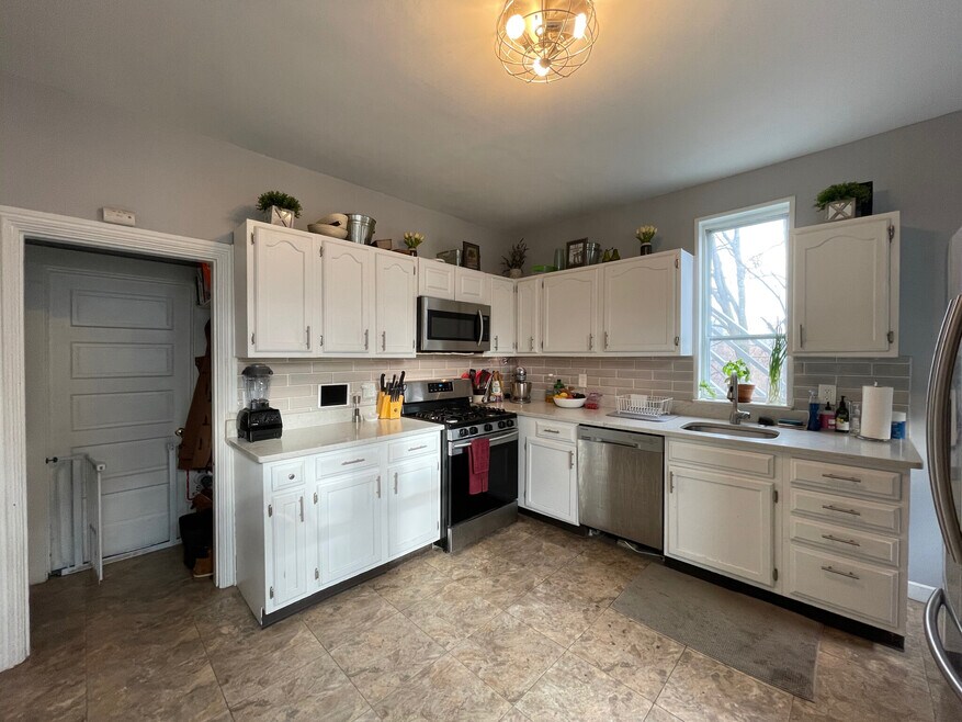 38 Highland Park Ave unit 2, Roxbury, MA 02119 - photo 1