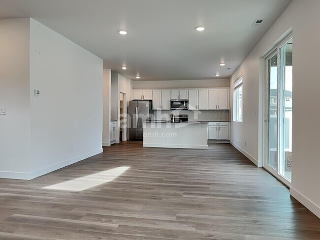 2408 E Buckskin Way, Eagle Mountain, UT 84005 - photo 4