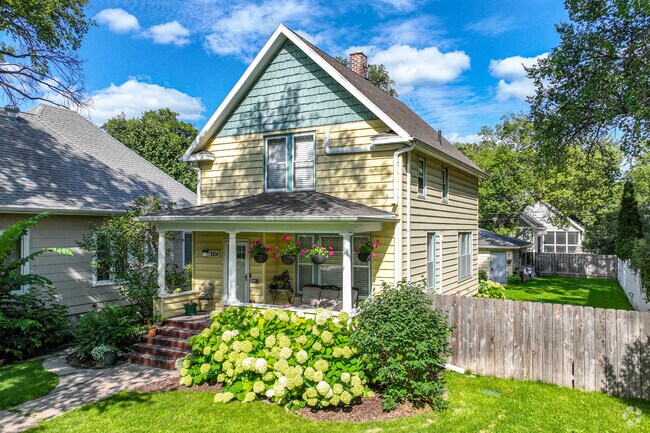 This is a charming cottage style home in the Hawthorne neighborhood.