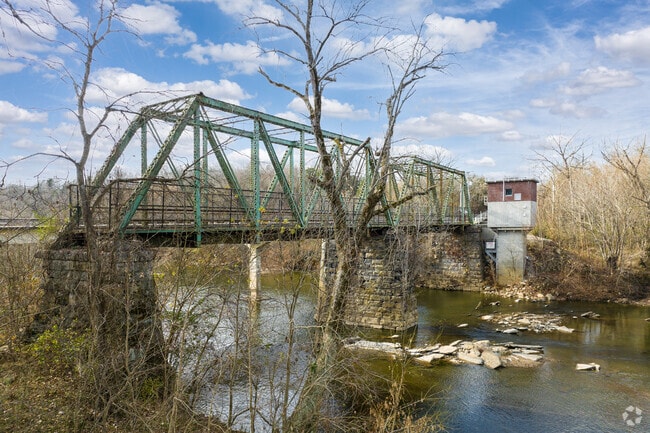 Just south of Harpeth River State Park sits the iconic truss bridge.