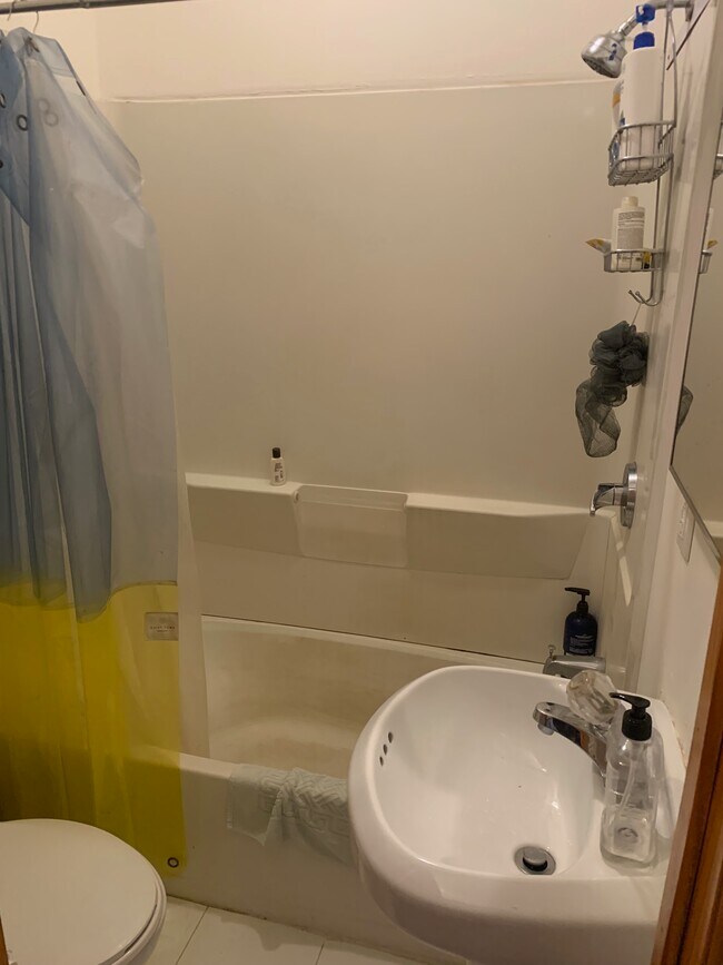 802 Grand St unit 2R, Brooklyn, NY 11211 - photo 5