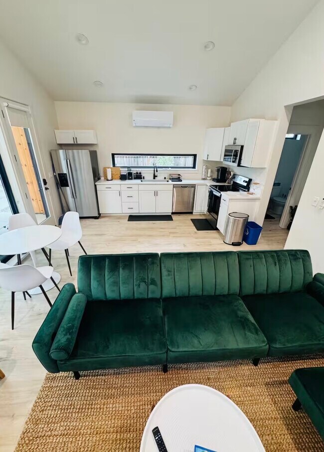 717 Loma St, Redding, CA 96003 - photo 7