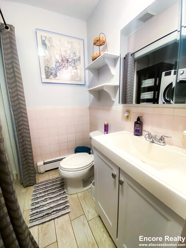 1568 Tremont St unit 4, Roxbury Crossing, MA 02120 - photo 3