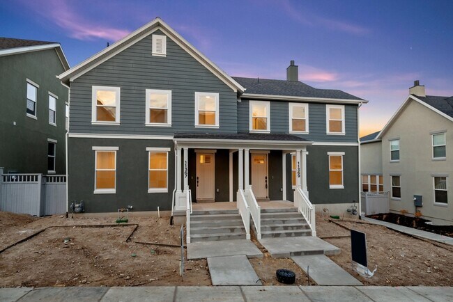 11367 S Offshore Way unit 382, South Jordan, UT 84009 - photo 2