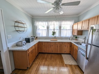1800 Storrs Ave, Utica, NY 13501