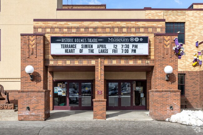 The Holmes Theatre is a performing arts theater in Detroit Lakes.