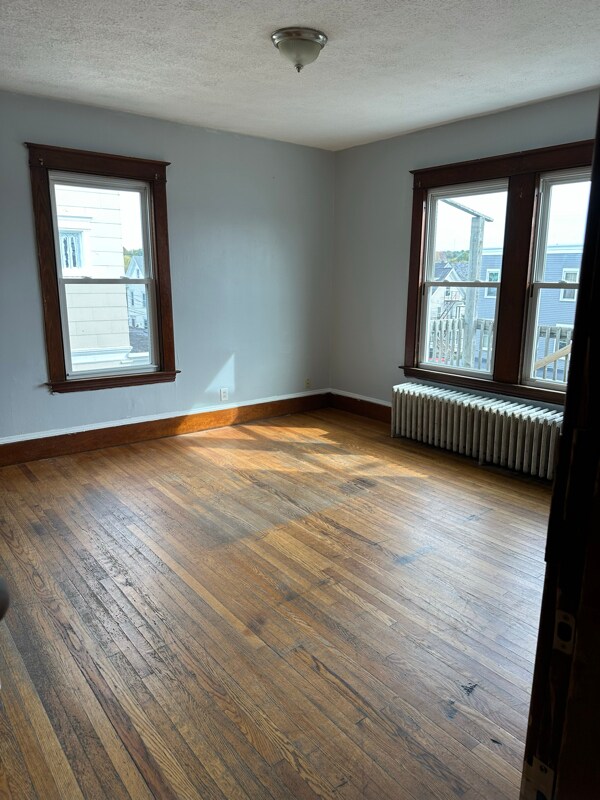124 Pine St, Lewiston, ME 04240