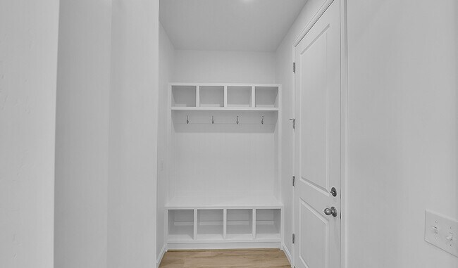 2029 E Burger St, Lake Point, UT 84074 - photo 6