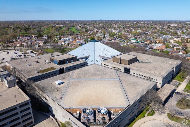 The Wilbur Wright College Library has learning materials for Dunning students.