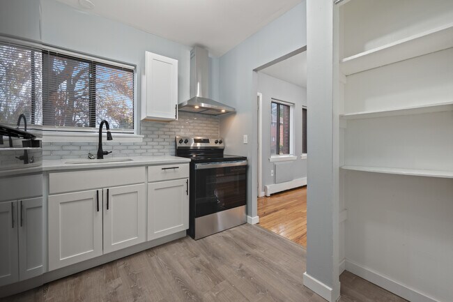 10 Henderson Dr unit 7, East Hartford, CT 06108 - photo 4