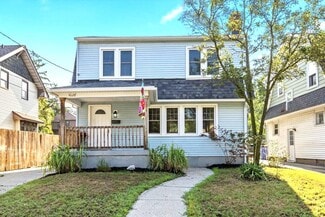 1028 Underwood Ave SE, Grand Rapids, MI 49506