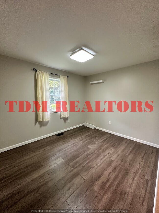 2121 Christner St, Burton, MI 48519 - photo 7