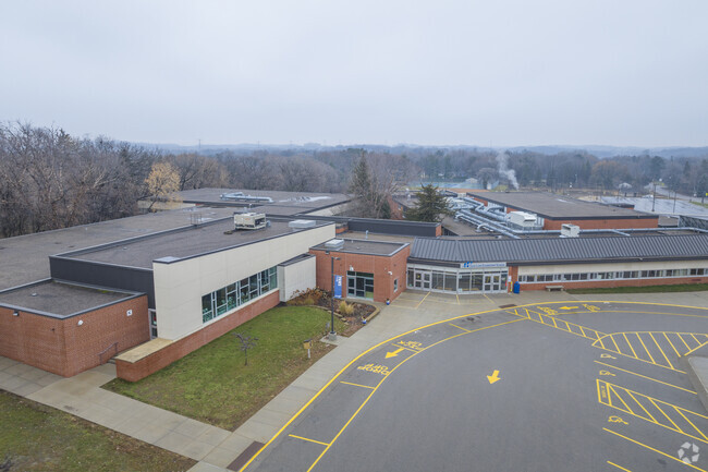 Join a school that prioritizes a healthy lifestyle, physical well-being and mindfulness.