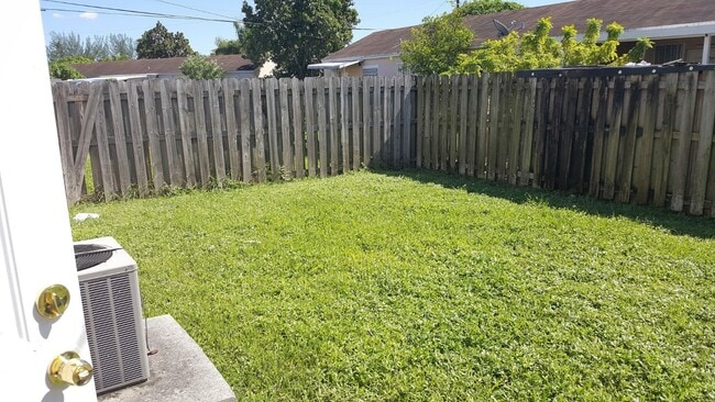 200 Fisherman St unit 110, Opa Locka, FL 33054 - photo 2