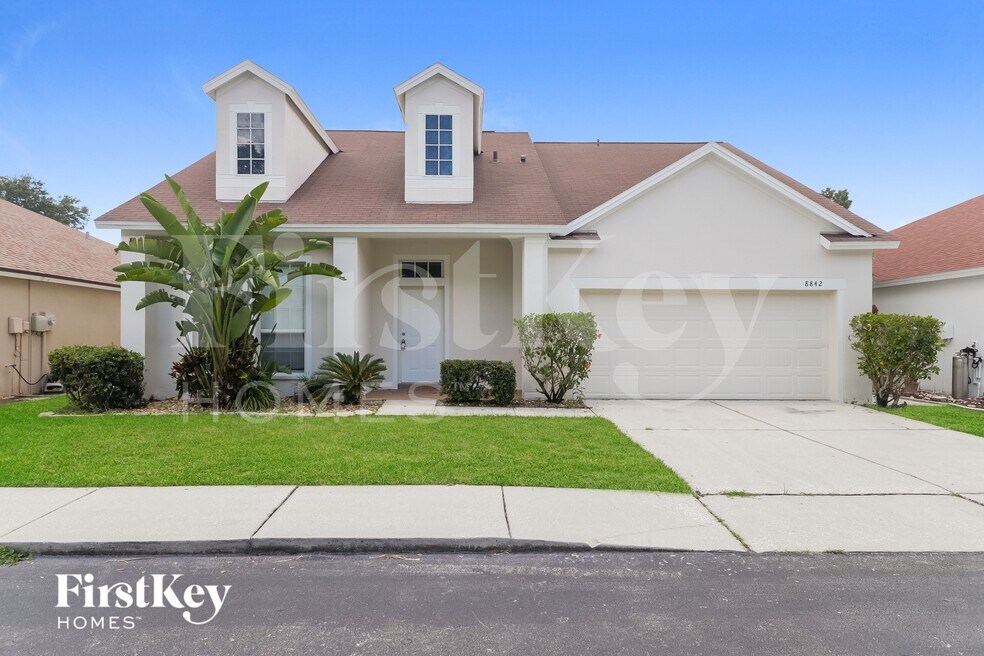8842 Cypress Hammock Dr, Tampa, FL 33614 - photo 1