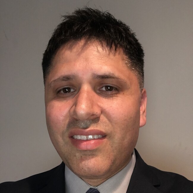 Agent Photo