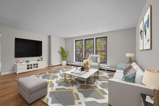 10 Juniper St Unit 35, Brookline, MA 02445