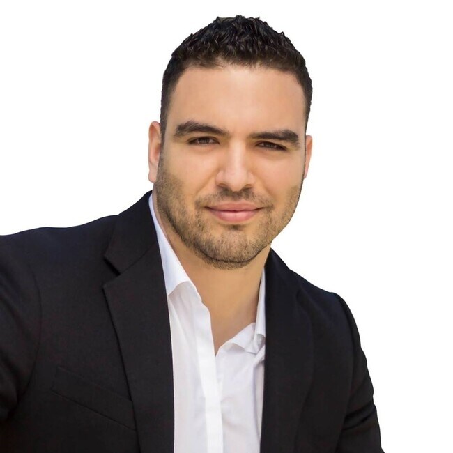 Agent Photo