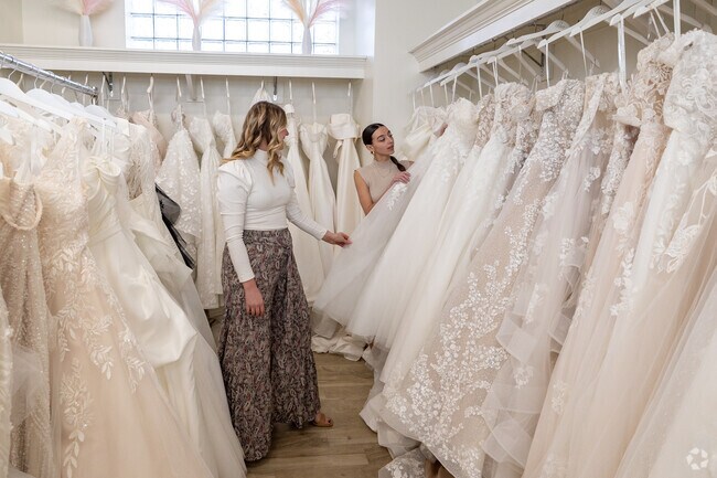 If you shopping for that special gown be sure and stop by Lace Bridal Couture in Reading.