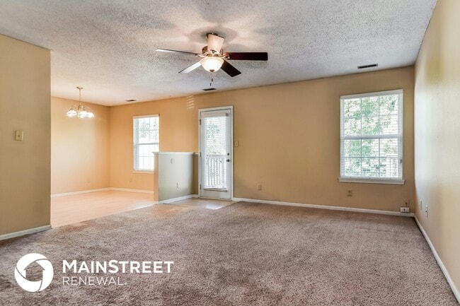 5378 Milhouse Rd, Indianapolis, IN 46221 - photo 3