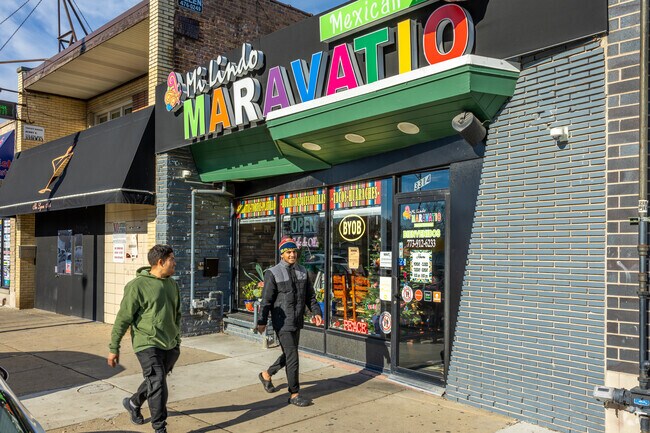 Mi Lindo Maravatio is a local Mexican restaurant in Chicago Lawn.