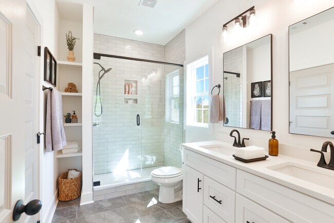 Master Bathroom.jpg