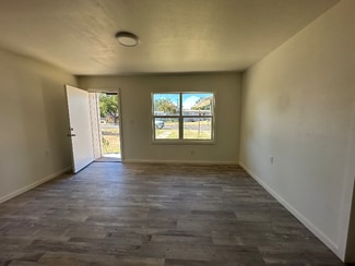 1904 63rd St, Lubbock, TX 79412