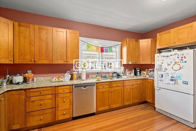 15 Teele Ave unit 2, Somerville, MA 02144 - photo 2