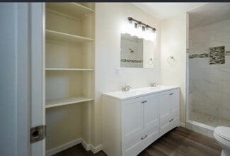 315 Atrisco Dr SW, Albuquerque, NM 87105