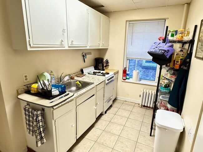 1307 Commonwealth Ave unit 2, Allston, MA 02134 - photo 4