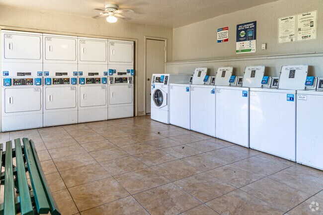 Camelback Courtyard, Phoenix, AZ 85016 - photo 7