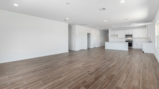 16053 S Rhiannon Michaela Place unit 36210987, Sahuarita, AZ 85629 - photo 6