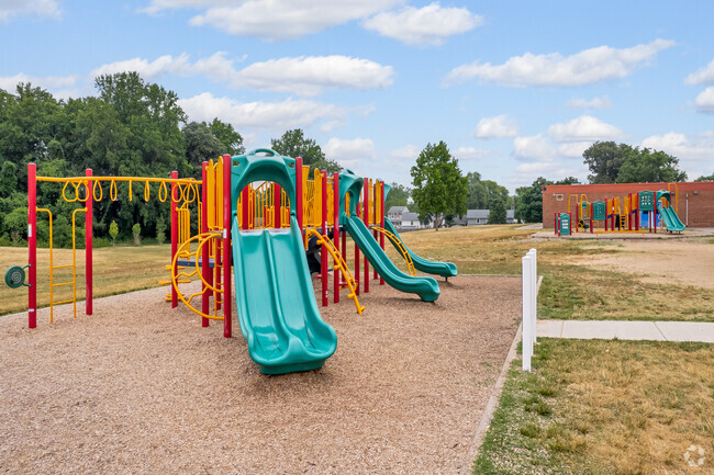 Sunset Elementary School boasts two large playgrounds.