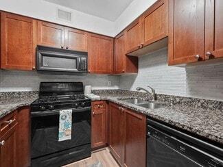 2479 Peachtree Rd NE, Atlanta, GA 30305