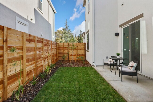 6411 Jacinto Way, Sacramento, CA 95823 - photo 5