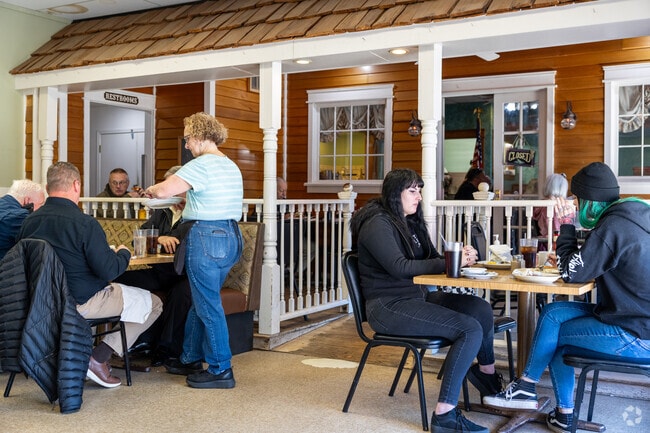 If you are looking for home-style cooking that you don't have to make, try Englewood Cafe.