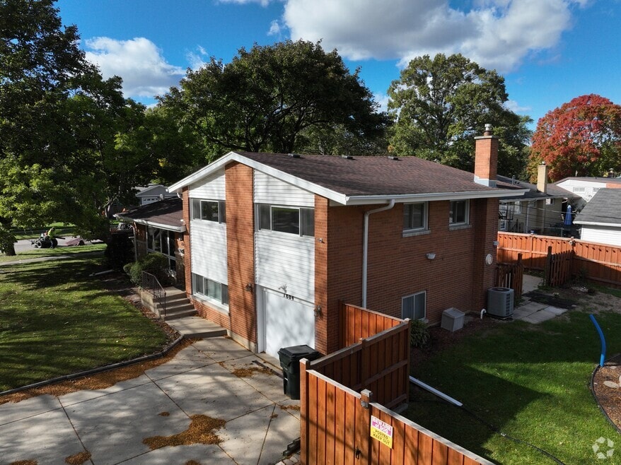 1804 E Euclid Ave, Arlington Heights, IL 60004 - photo 2