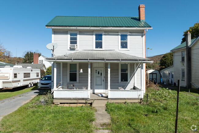 The median price of a home in Wortis $531,200.