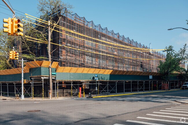 Students can attend P.S. 18 John G. Whittier elementary school in Randoll Manor.