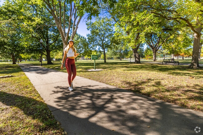 There are shaded walking trails running the East Park neighborhood.