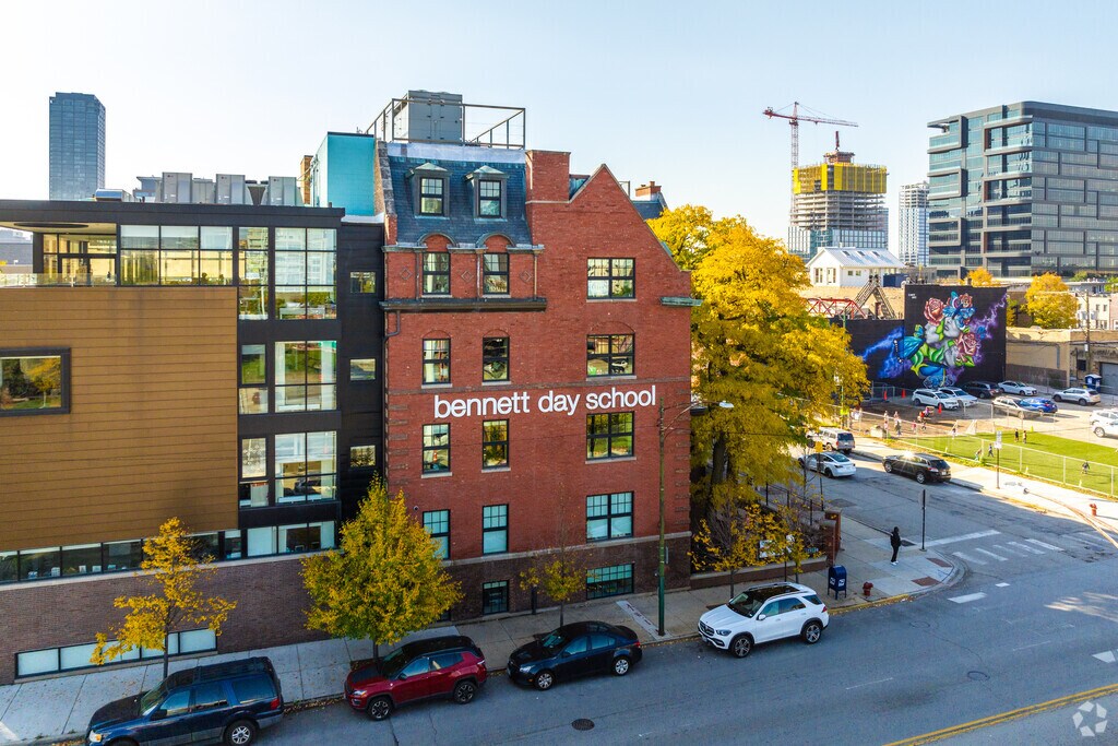 Bennett Day School is located on Grand in Chicago.