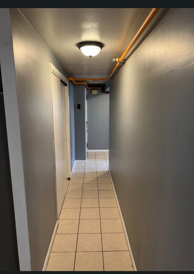 5908 Butterfield Rd unit B, Berkeley, IL 60163 - photo 7