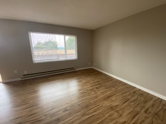 308 Summit Ave N Unit 17, Kent, WA 98030