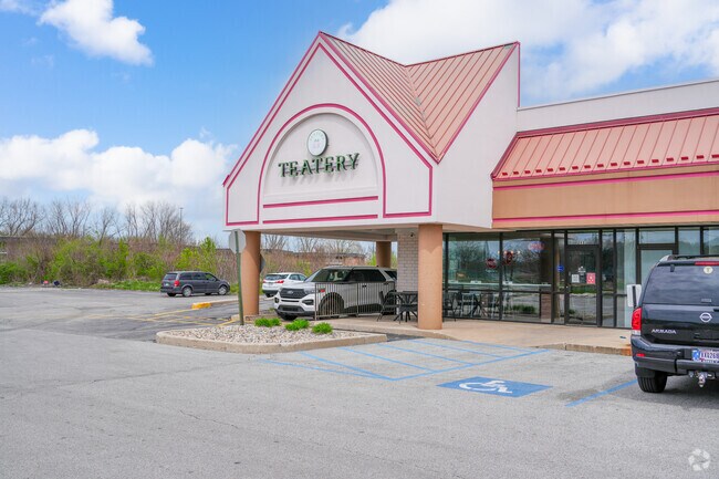 Teatery is a locally owned and serves up fresh bubble tea, coffee and sweet treats.
